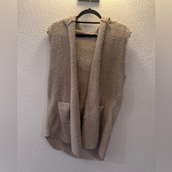 Michael Farrell Sherpa Hoodie Vest Small Beige Sleeveless Cozy Fuzzy Soft Warm - Picture 1 of 9